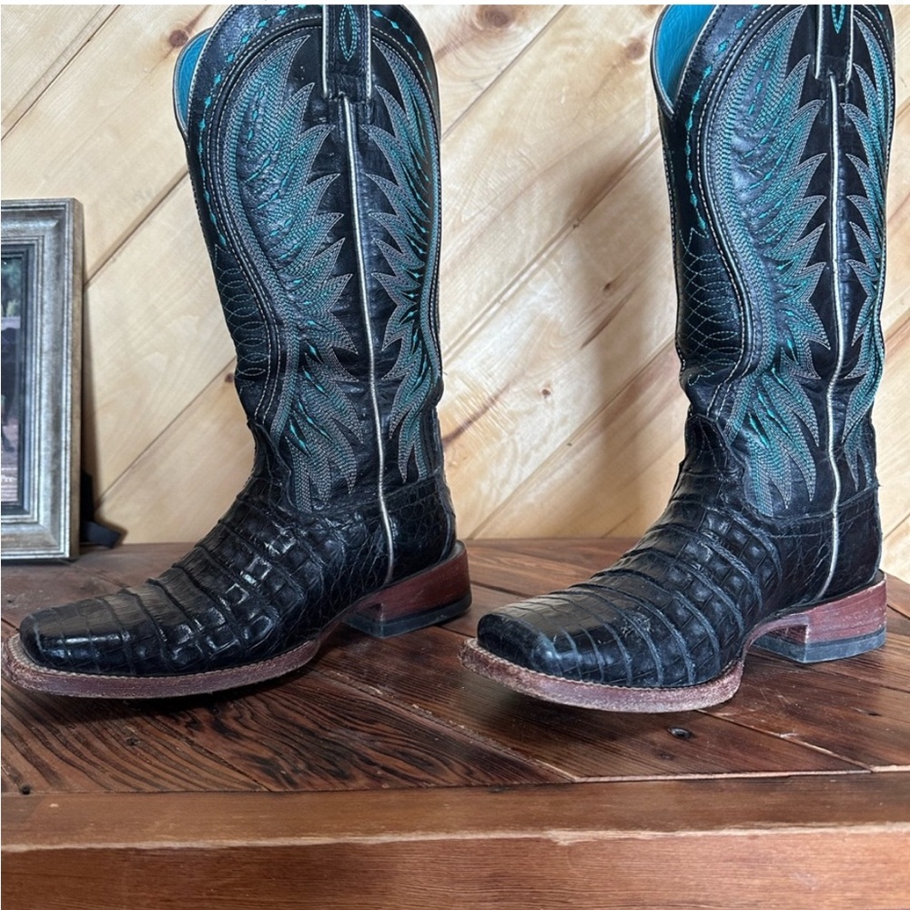 Ariat vaquera caiman square toe boots